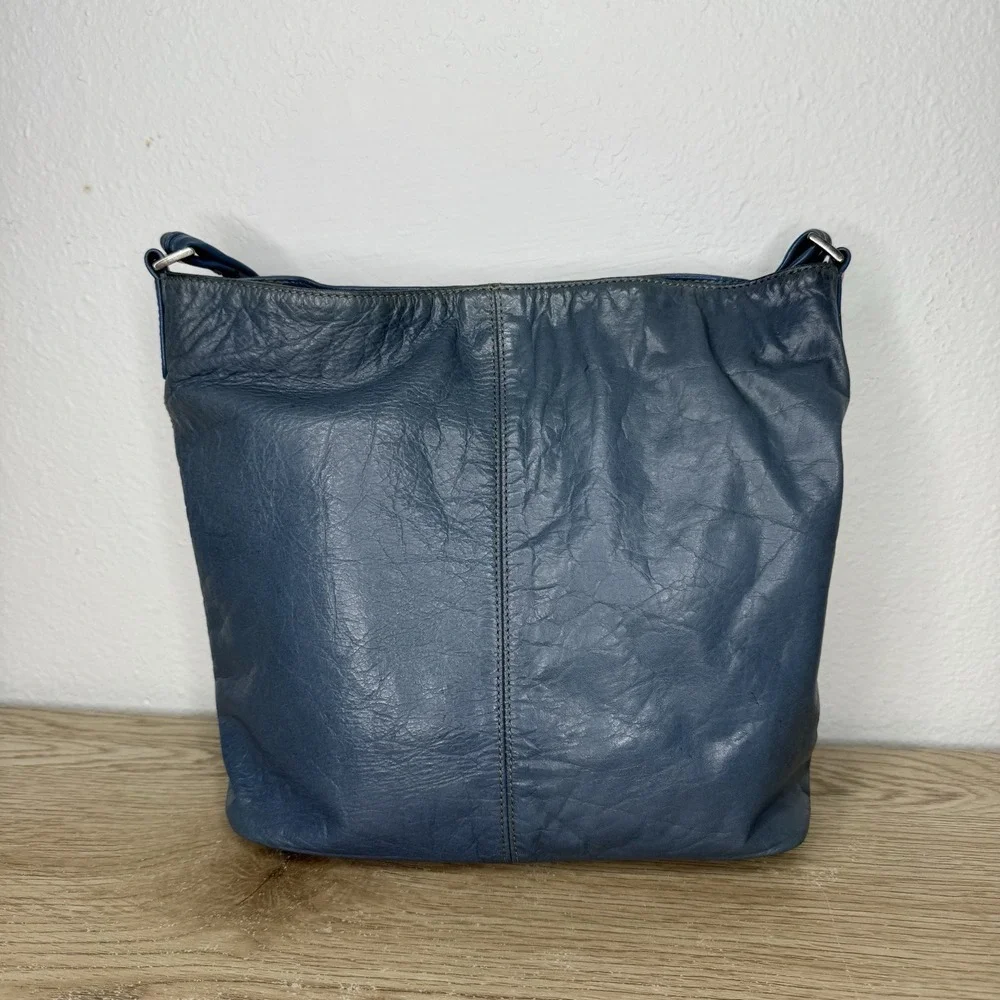 Liz Claiborne Blue Leather Bucket‎ Bag Shoulder Bag Vintage 90s Y2K Purse